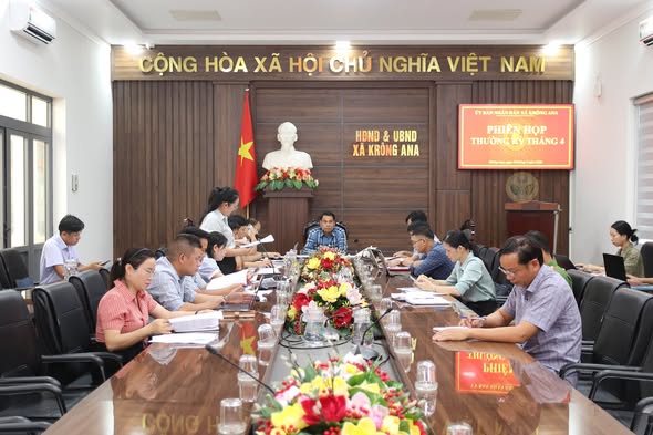 UBND xã Krông Ana tổ chức phiên họp thường kỳ tháng 4 năm 2026